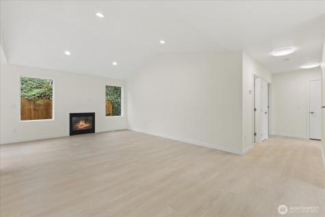 422 E Titus Kent WA 98030