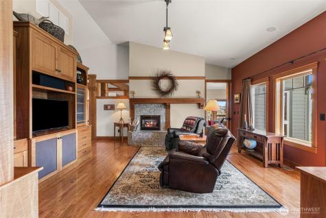 10665 North Road Leavenworth WA 98826