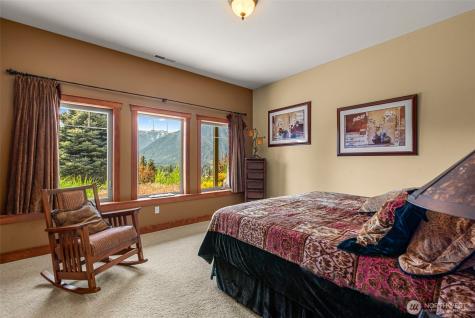 10665 North Road Leavenworth WA 98826
