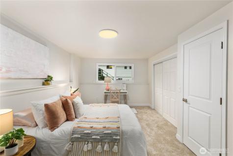 15212 Cascadian Way Lynnwood WA 98087