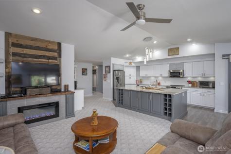 216 E Tanglewood Drive Moses Lake WA 98837