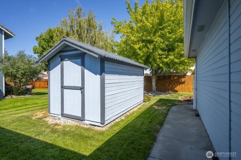 216 E Tanglewood Drive Moses Lake WA 98837