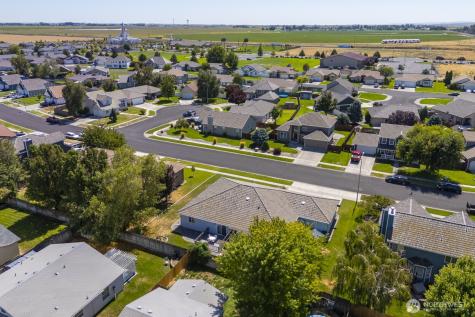216 E Tanglewood Drive Moses Lake WA 98837
