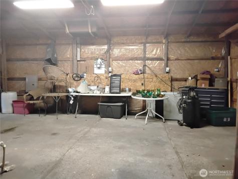 20 Round Up Road Oroville WA 98844