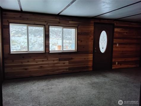 20 Round Up Road Oroville WA 98844