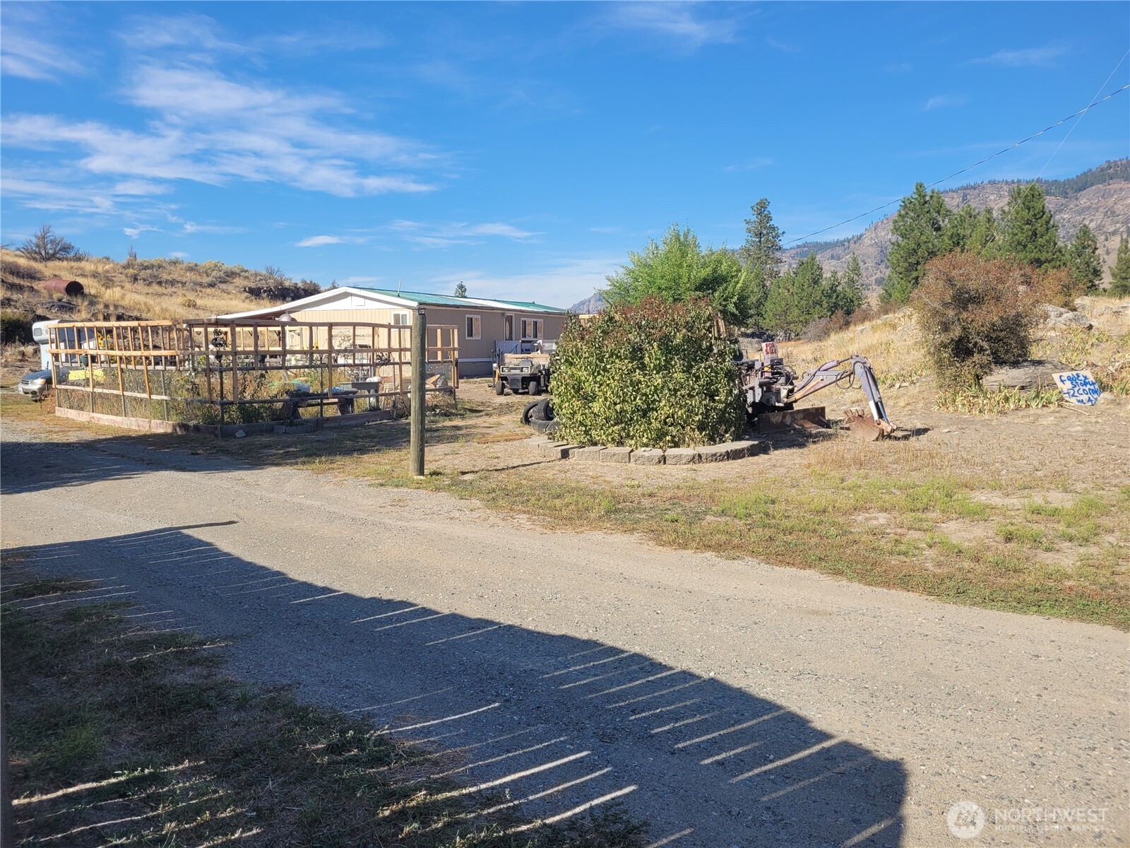 20 Round Up Road Oroville WA 98844