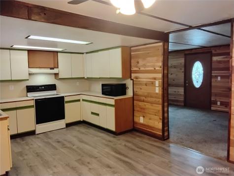 20 Round Up Road Oroville WA 98844