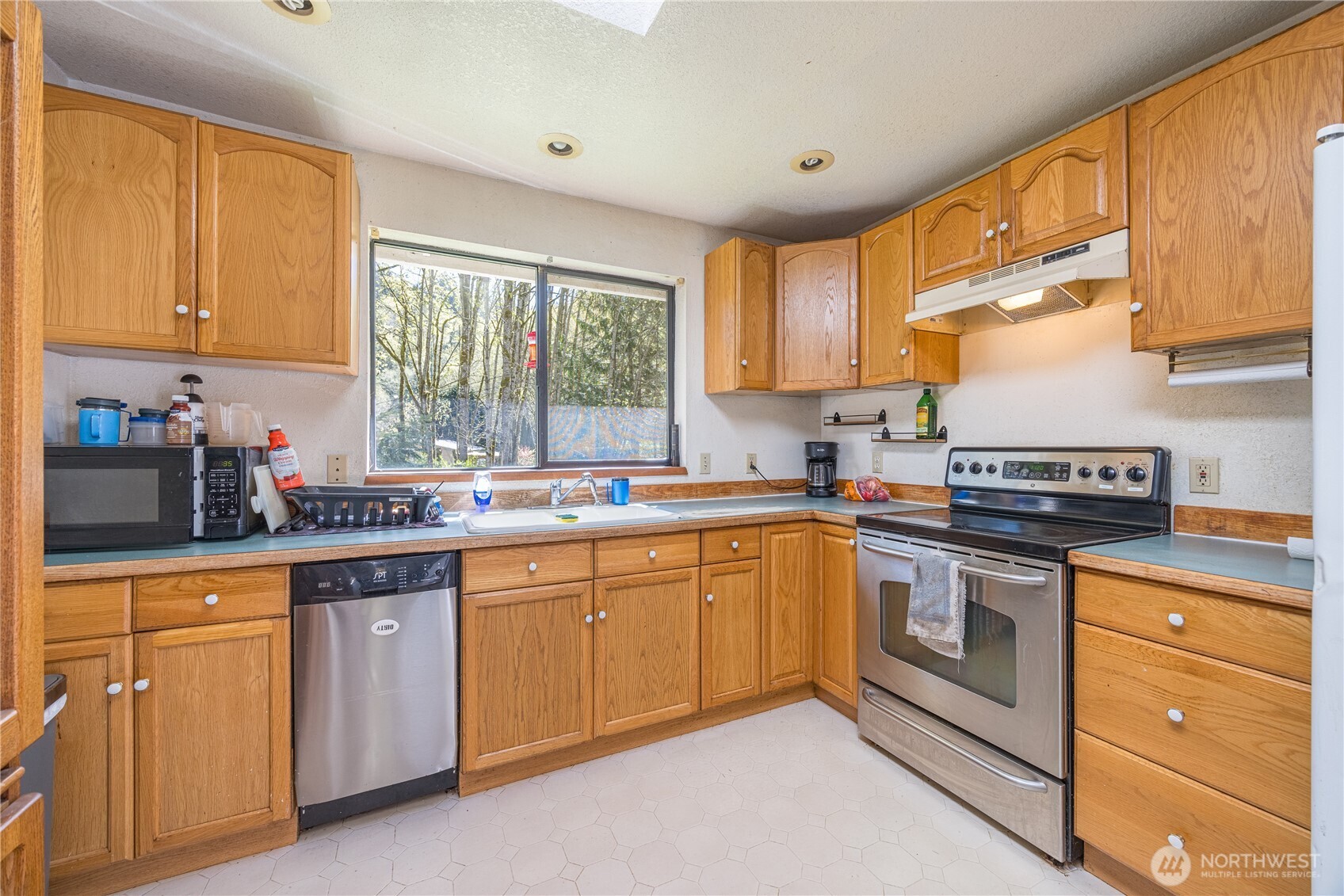 732 S Alder Lane Port Angeles WA 98362