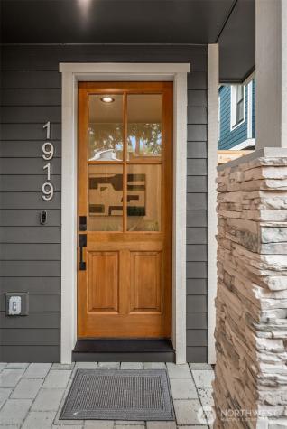 1919 3rd Street Kirkland WA 98033
