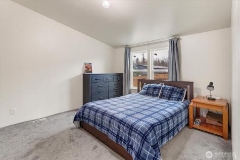 10428 137th Street Court E Puyallup WA 98374