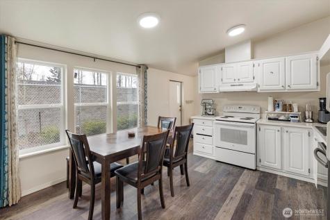 10428 137th Street Court E Puyallup WA 98374