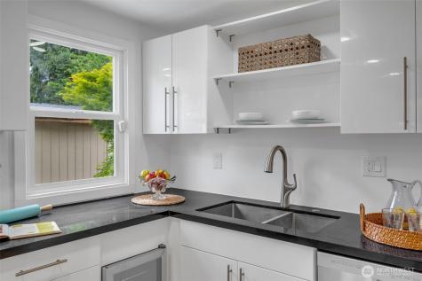 6904 S 124th Street Seattle WA 98178