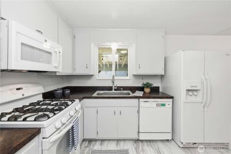 17023 113th Avenue SE Renton WA 98055