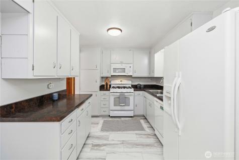17023 113th Avenue SE Renton WA 98055