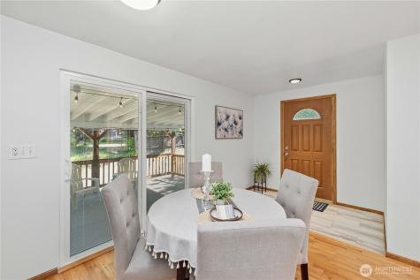 17023 113th Avenue SE Renton WA 98055