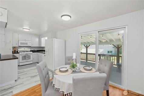 17023 113th Avenue SE Renton WA 98055