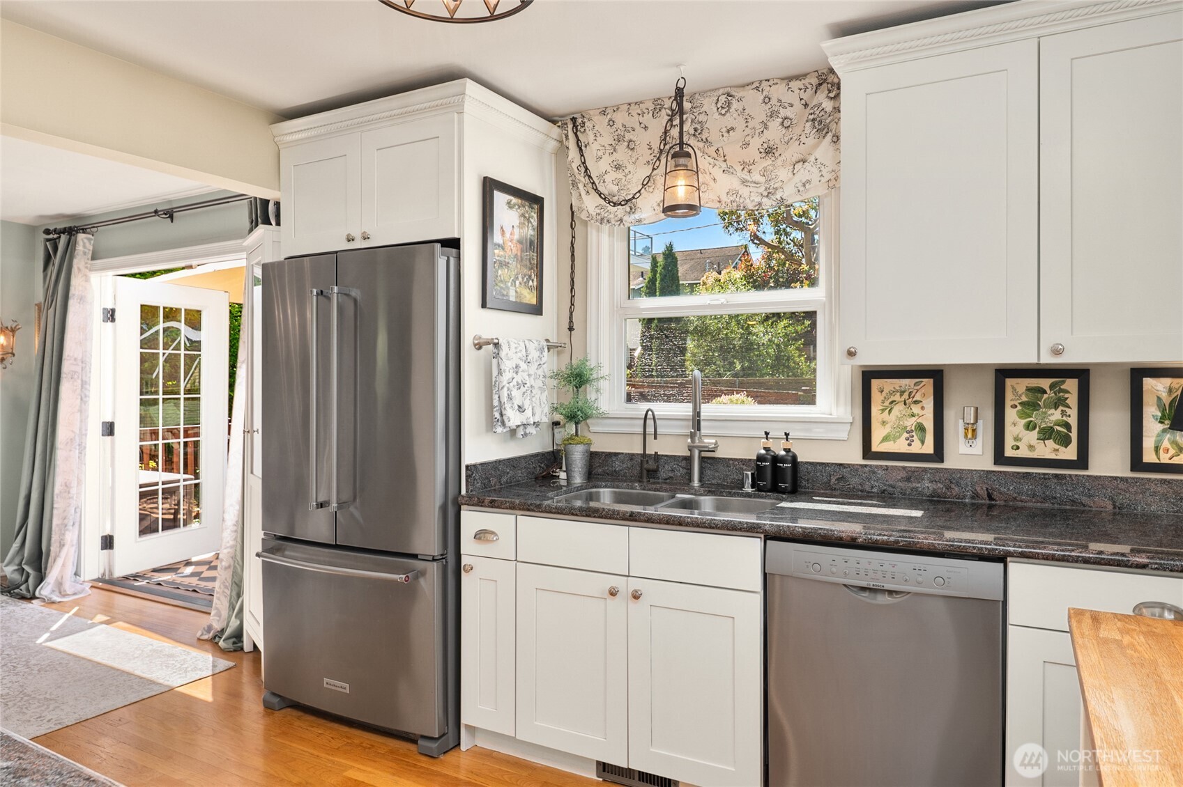 4409 SW Dawson Street Seattle WA 98136