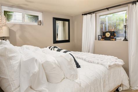 4409 SW Dawson Street Seattle WA 98136