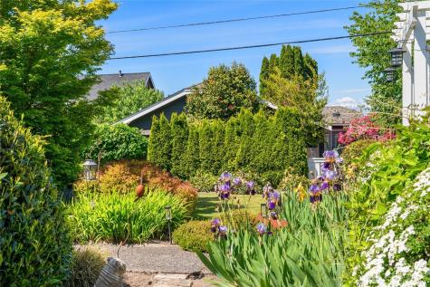 4409 SW Dawson Street Seattle WA 98136