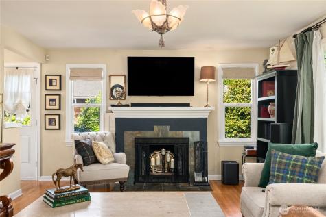4409 SW Dawson Street Seattle WA 98136