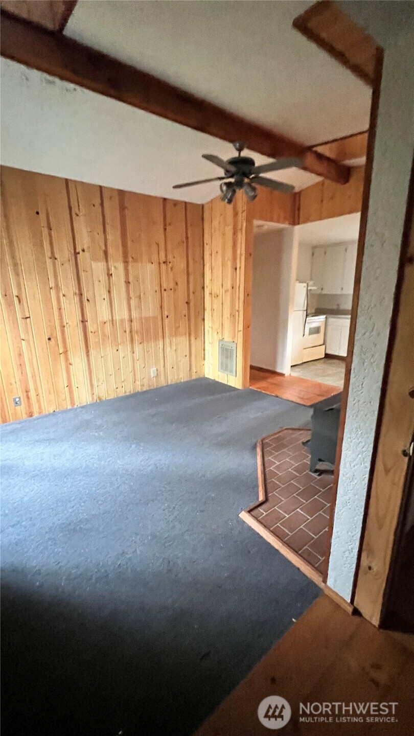 140 Maple Way Packwood WA 98361