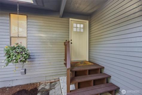 115 S 214th Street Normandy Park WA 98198