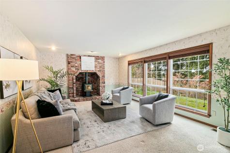32427 11th Avenue SW Federal Way WA 98023
