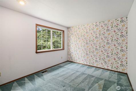 32427 11th Avenue SW Federal Way WA 98023