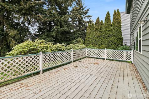 32427 11th Avenue SW Federal Way WA 98023