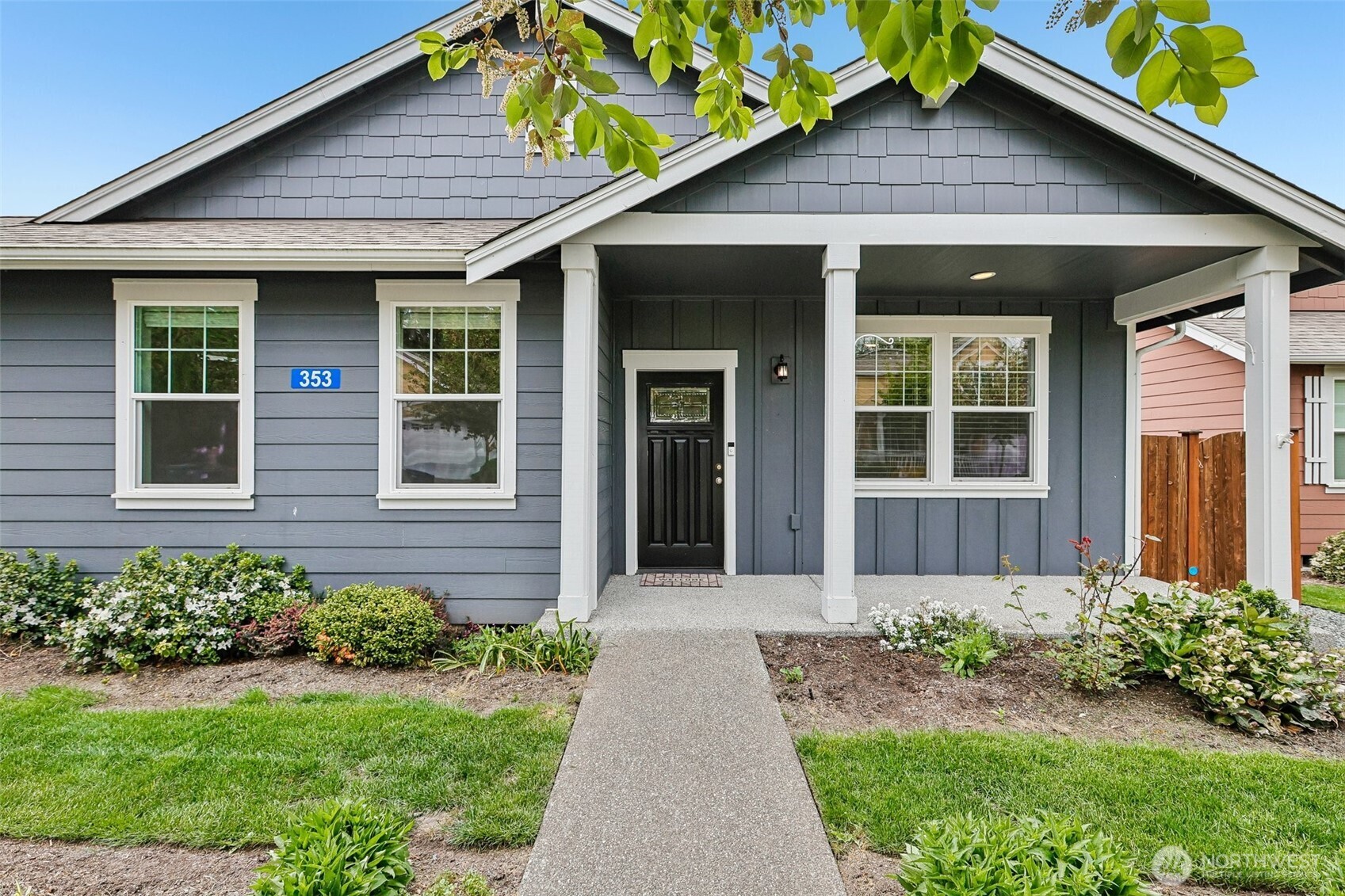 353 S 48th Place Mount Vernon WA 98274