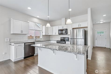 353 S 48th Place Mount Vernon WA 98274