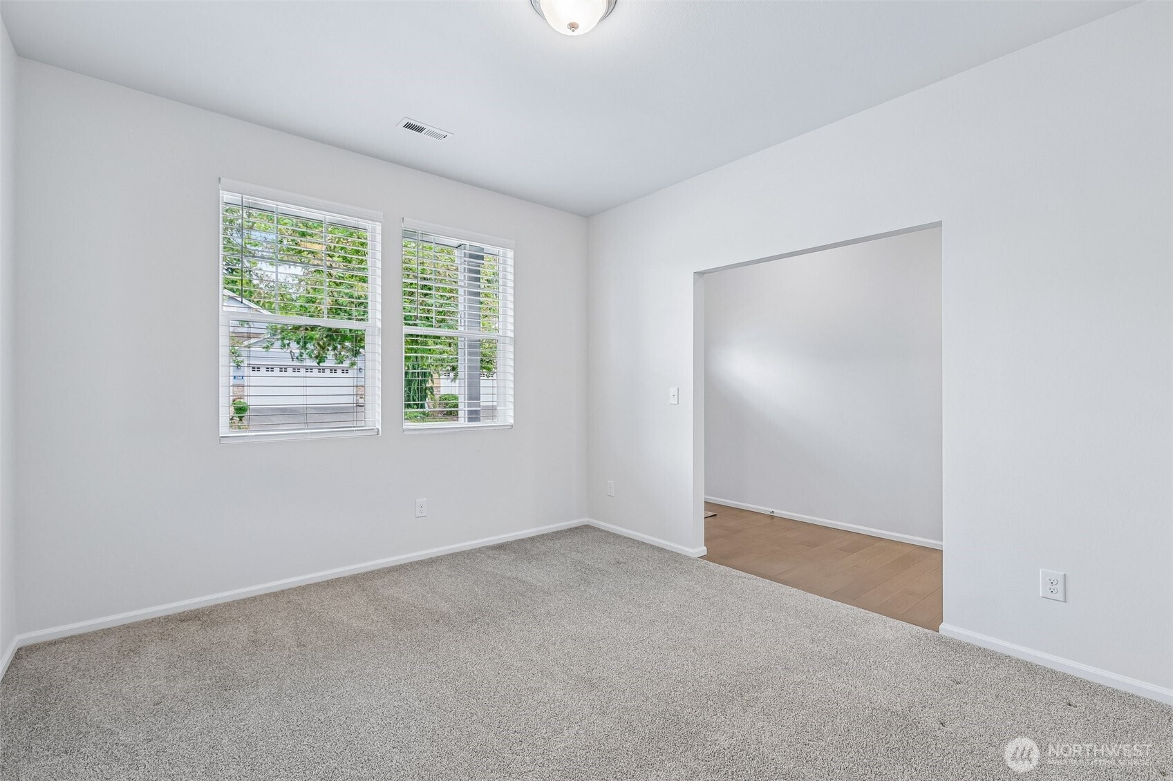 353 S 48th Place Mount Vernon WA 98274
