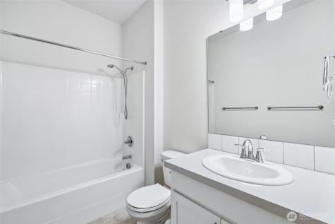 353 S 48th Place Mount Vernon WA 98274