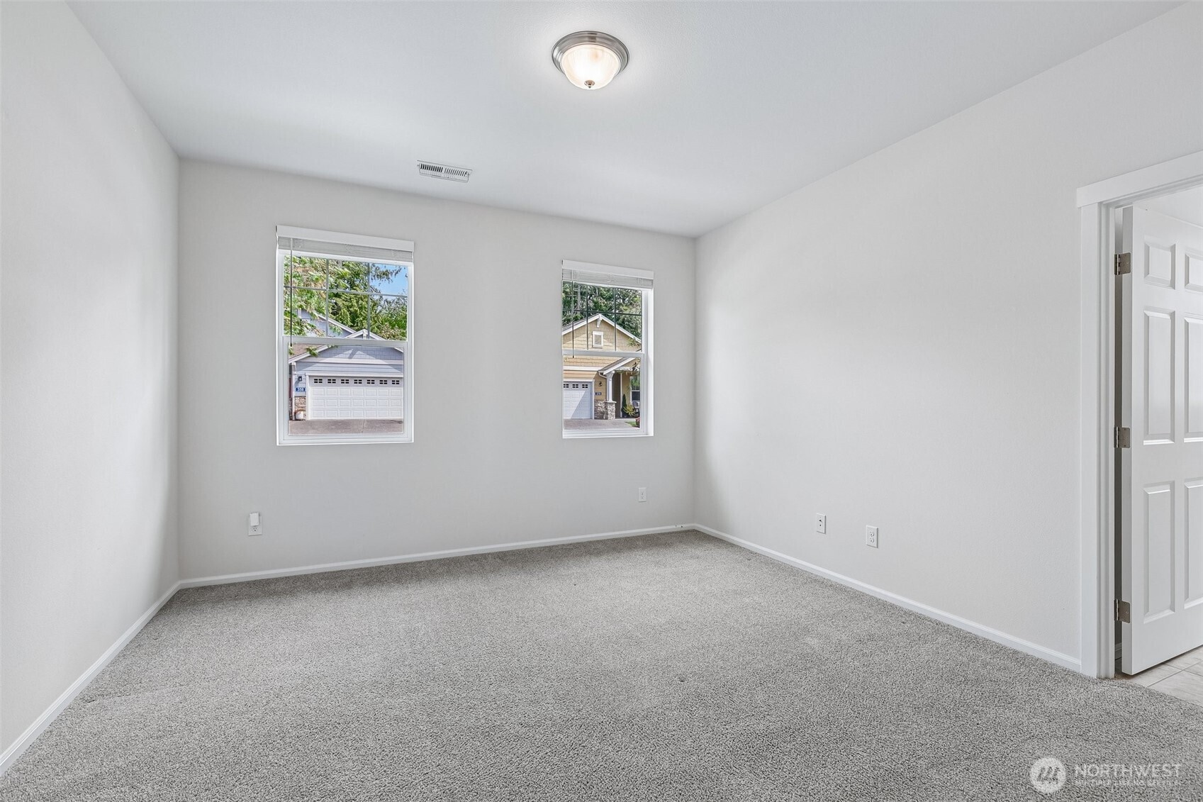 353 S 48th Place Mount Vernon WA 98274