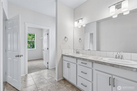 353 S 48th Place Mount Vernon WA 98274