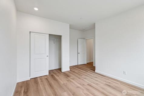 11832 17th Street SE Lake Stevens WA 98258