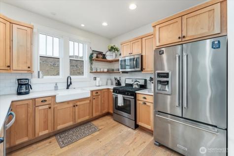 118 Porcupine Lane Chelan WA 98816