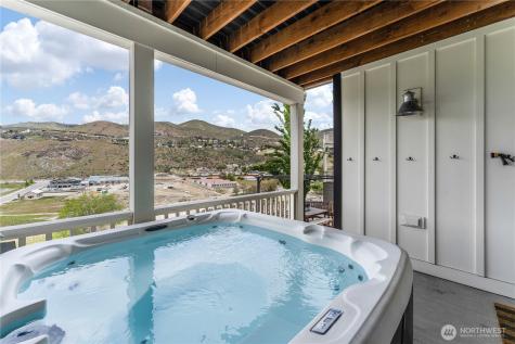 118 Porcupine Lane Chelan WA 98816