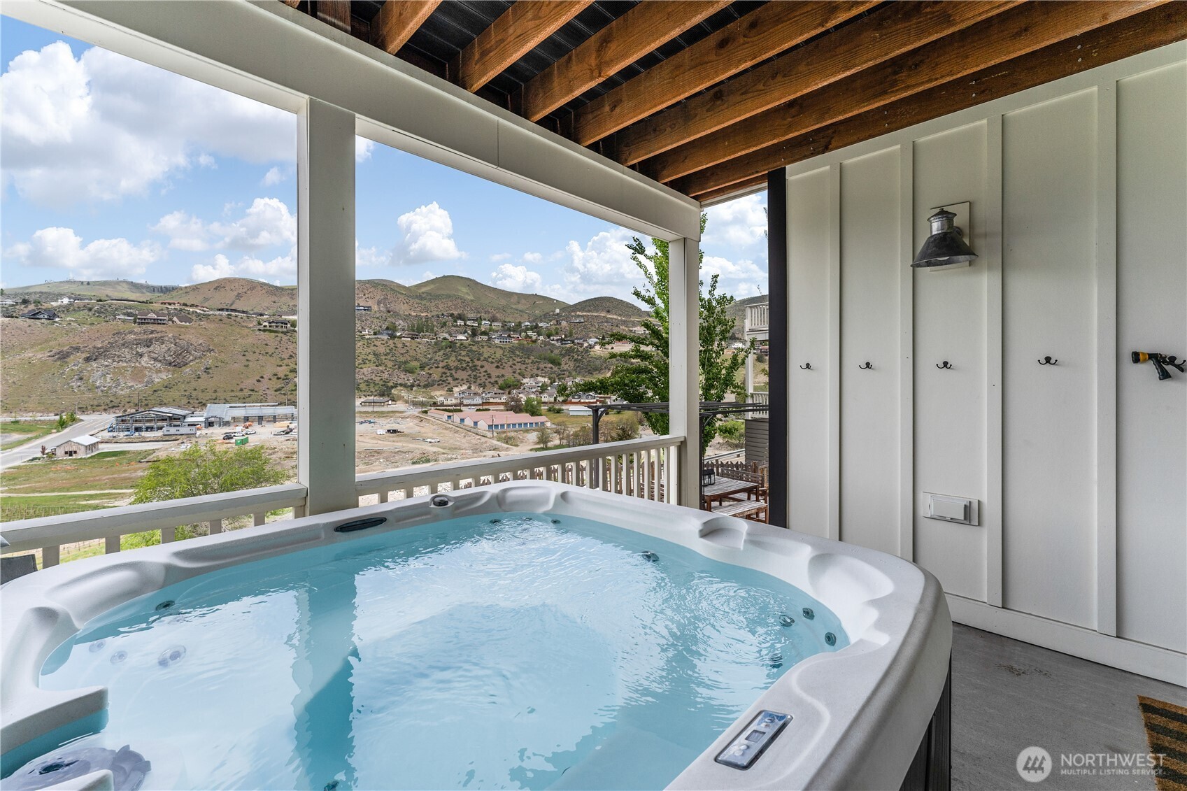 118 Porcupine Lane Chelan WA 98816