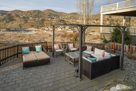 118 Porcupine Lane Chelan WA 98816