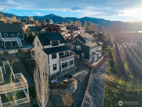 118 Porcupine Lane Chelan WA 98816