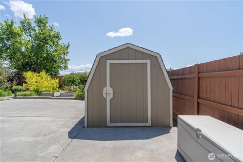 709 W Sage Bay Drive Moses Lake WA 98837