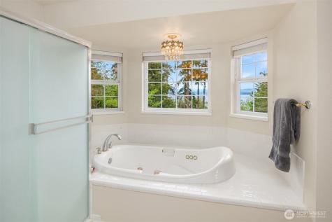 51 Lucky Lane Camano Island WA 98282
