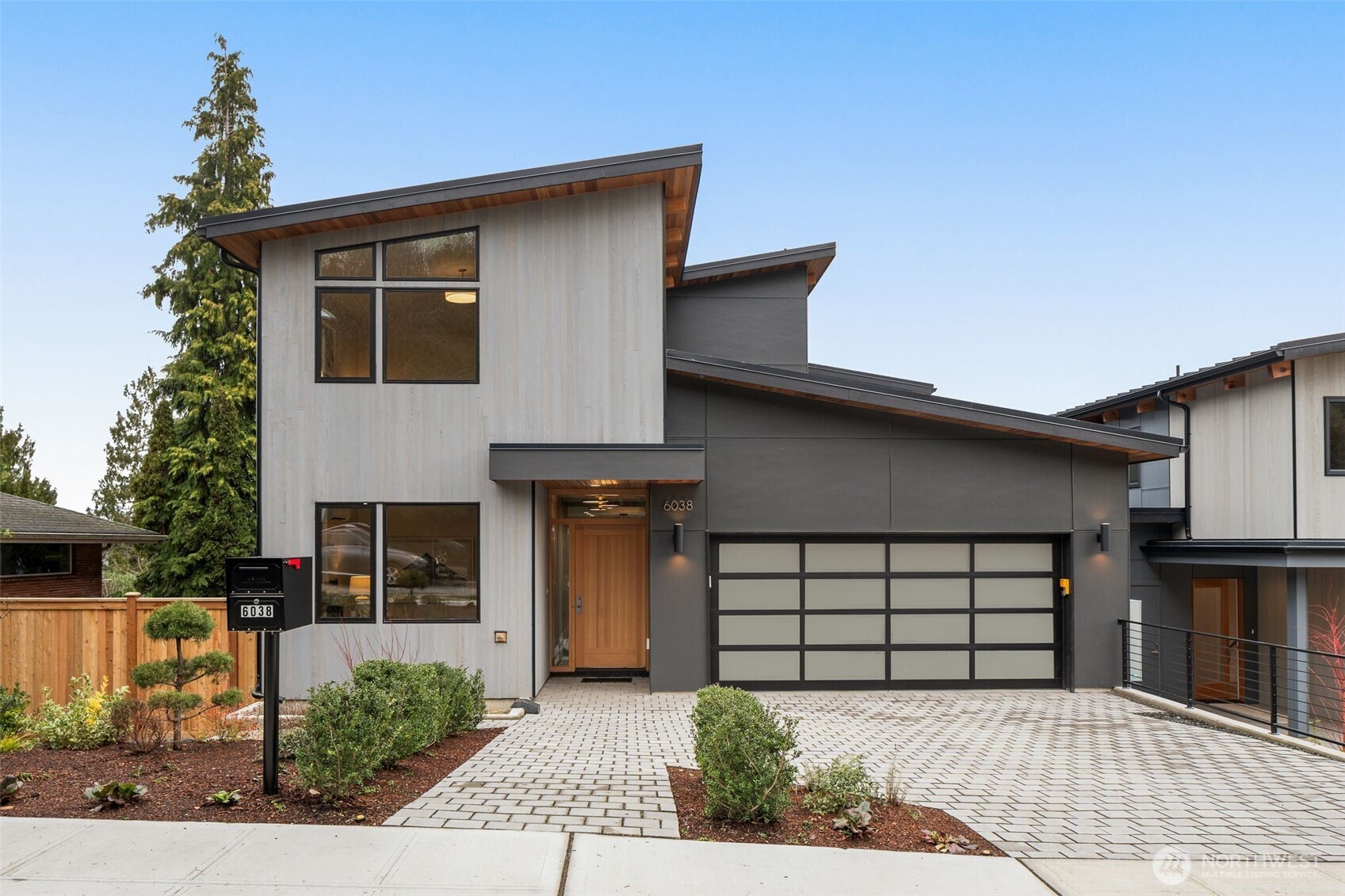 6038 50th Avenue NE Seattle WA 98115