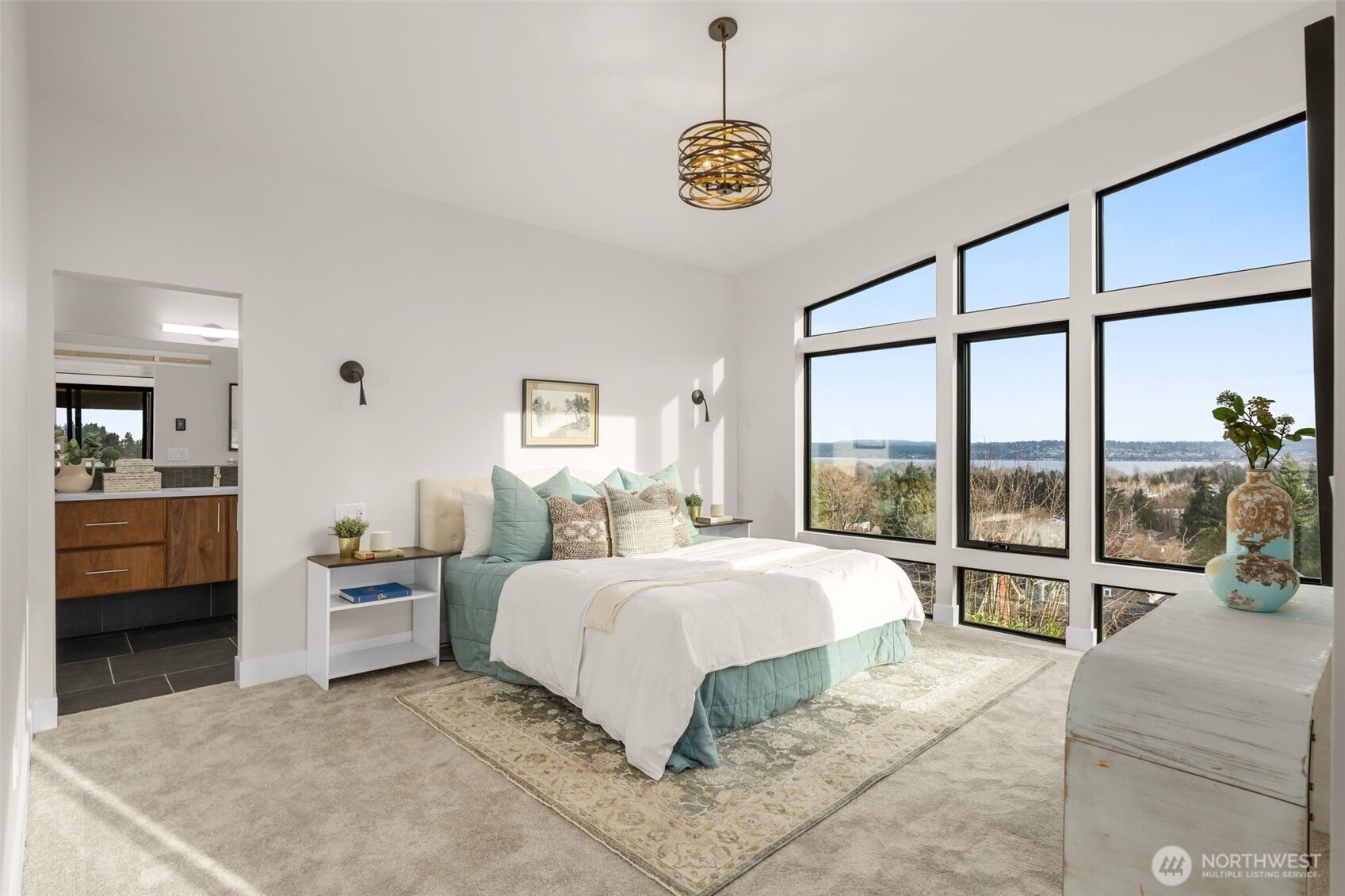 6038 50th Avenue NE Seattle WA 98115