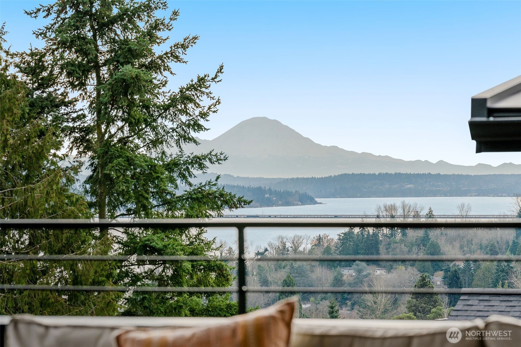 6038 50th Avenue NE Seattle WA 98115
