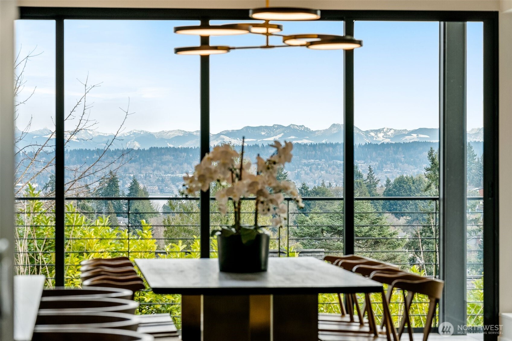 6038 50th Avenue NE Seattle WA 98115