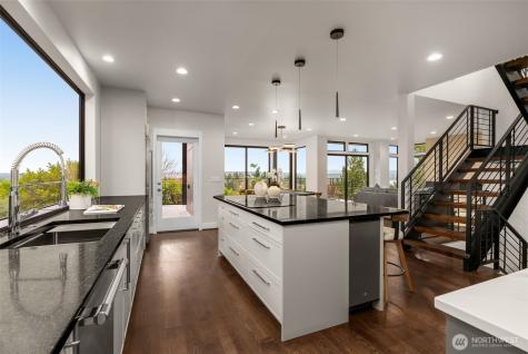 6038 50th Avenue NE Seattle WA 98115