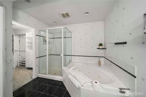 13658 NE 126th Place Kirkland WA 98034