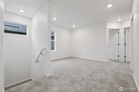 10734 188th Street E Puyallup WA 98374